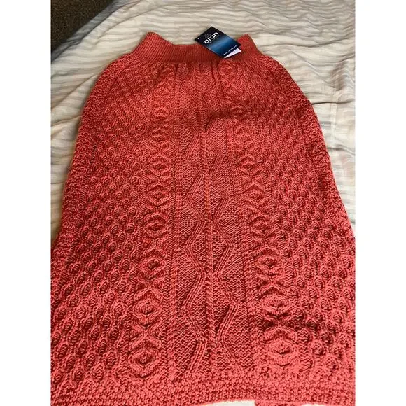 ARAN Woollen Mills merino wool cable knit midi form fit burnt orange skirt NWT